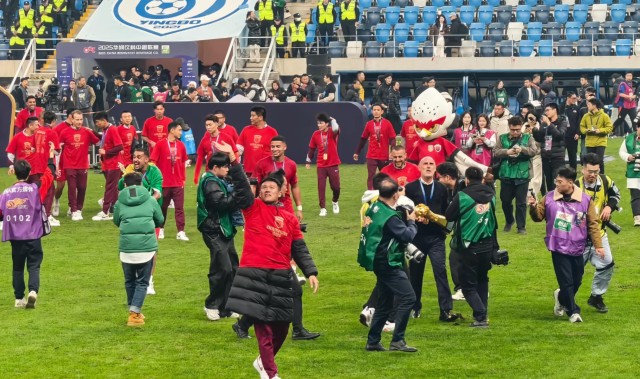 中超直播-李昂：我在海港的五年是成功的，最难忘23赛季战平泰山后夺冠