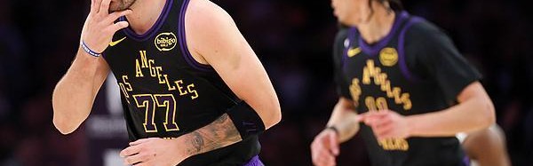 中超直播-NBA｜东契奇成为历史第三年轻“15000分先生”